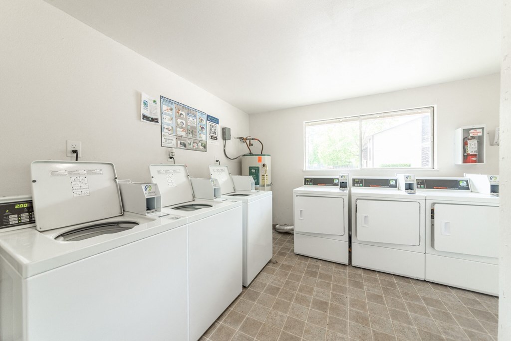 2600 laundry facilities