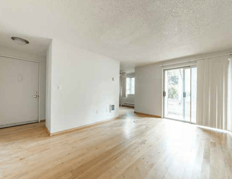 2600 living room