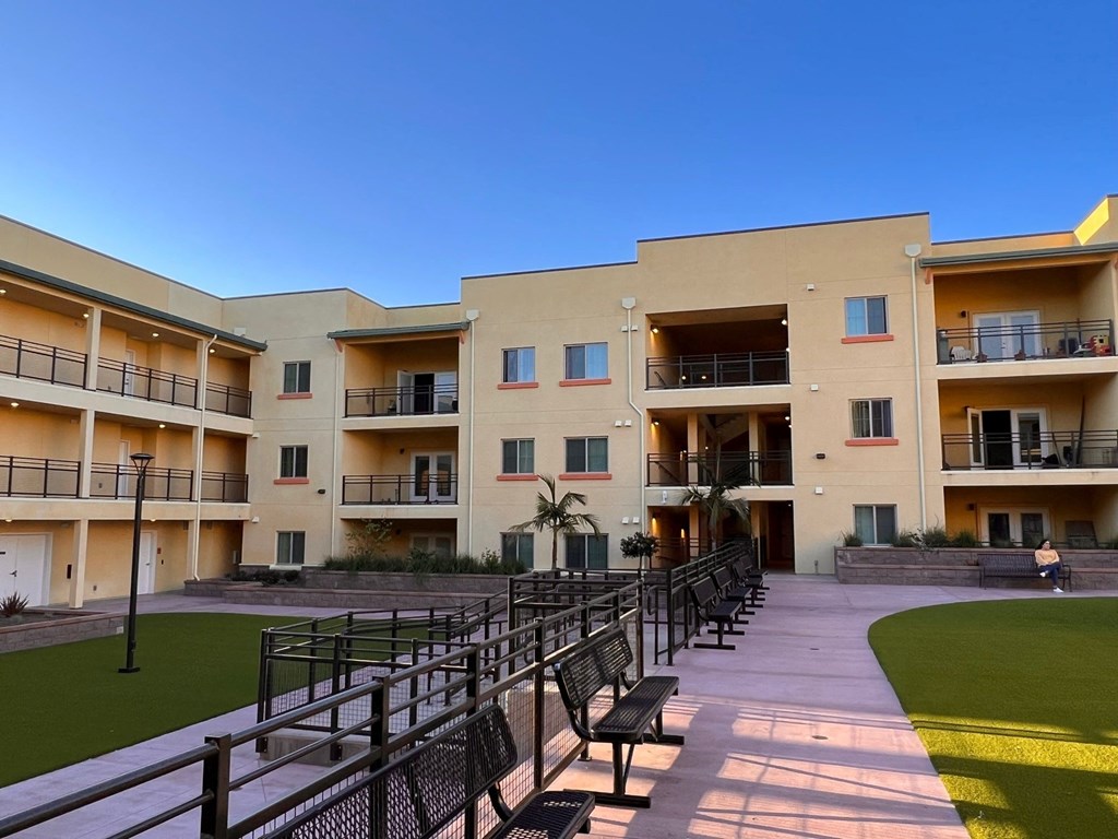 Ocean Street Courtyard