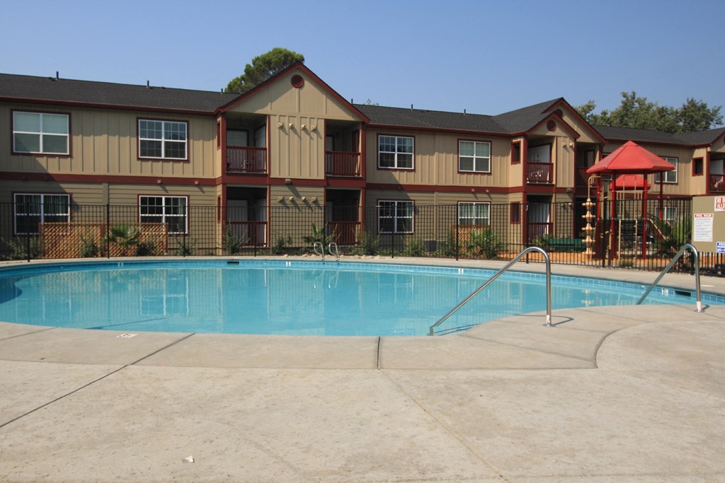 Chico Courtyards pool