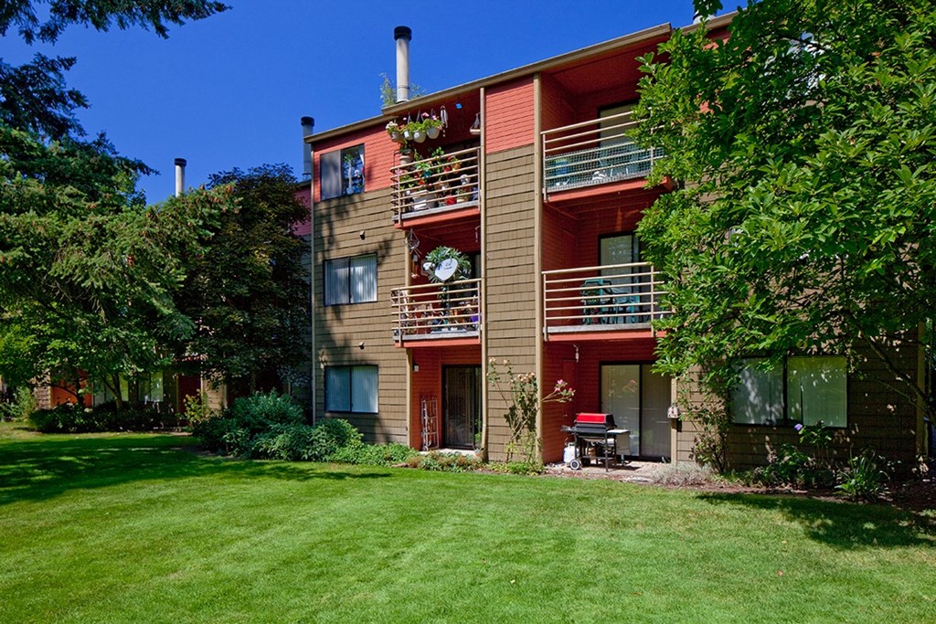 our apartments offer a spacious yard for residents to enjoy