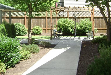 Emerald Pointe landscaping