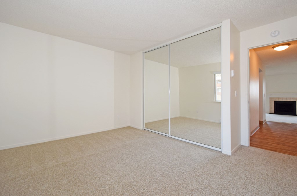 Ridge at Mtn Park bedroom