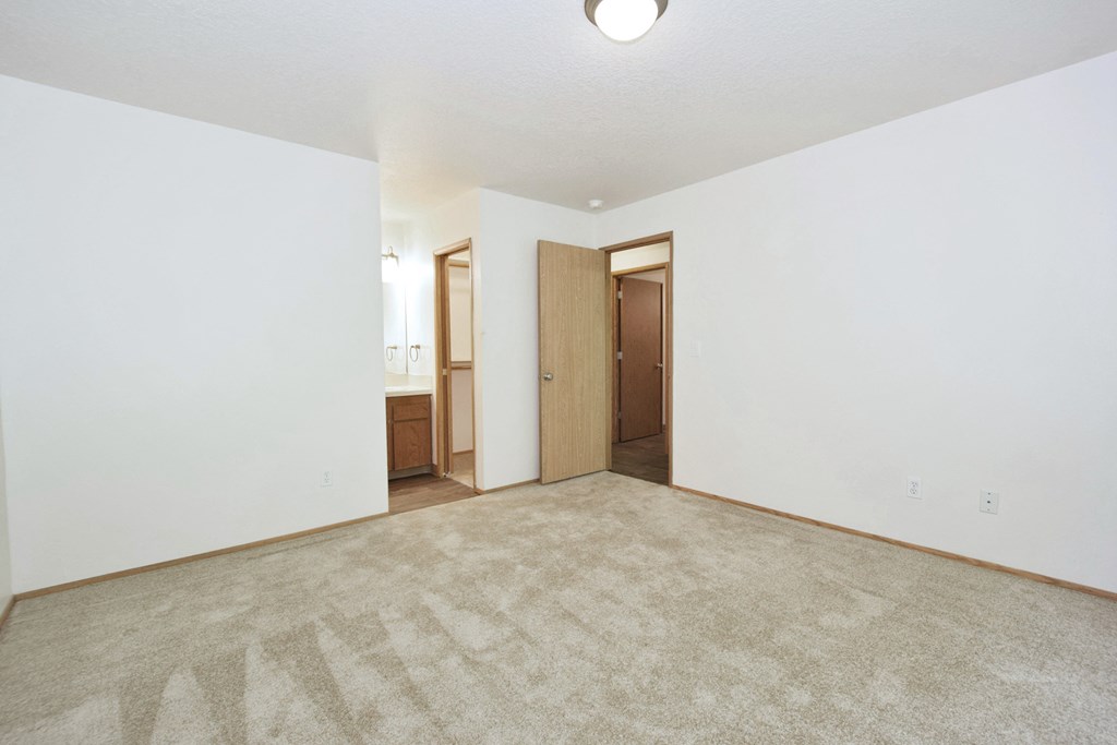 Wellington Estates bedroom 937