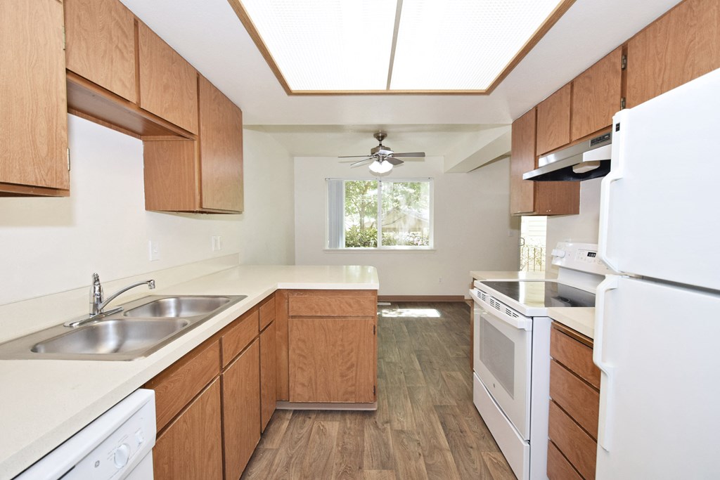 Wellington Estates kitchen 937