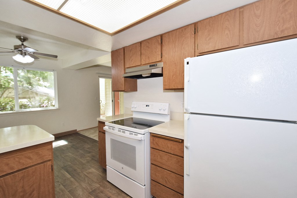 Wellington Estates kitchen 937