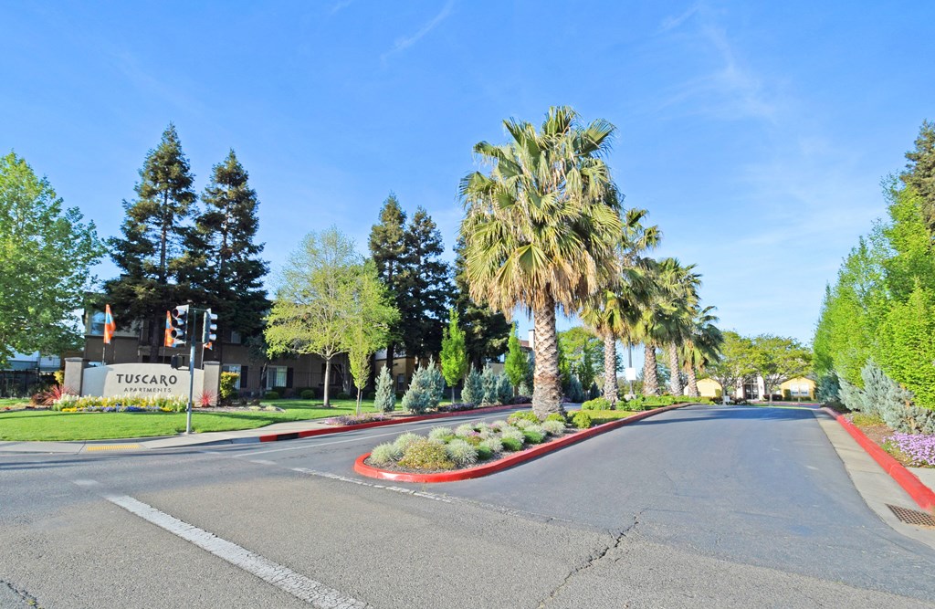 Tuscaro Street Entry