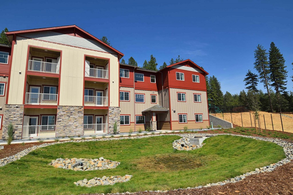 Brunswick Commons Exterior