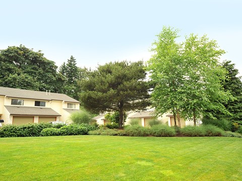 Los Verdes Townhomes