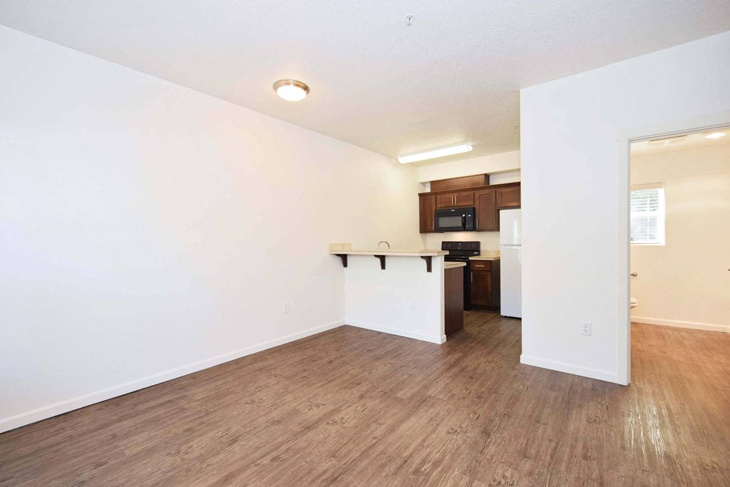 Atwater Apartments living/dining