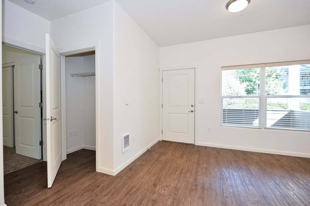 Atwater Apartments entry living space