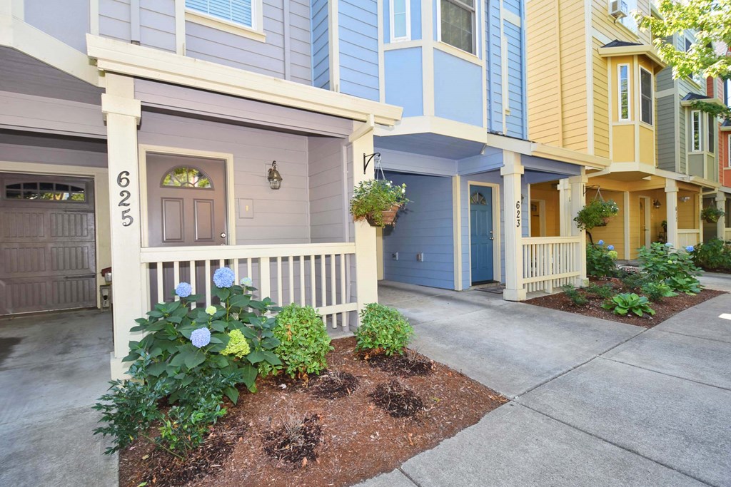 Calico Place exterior