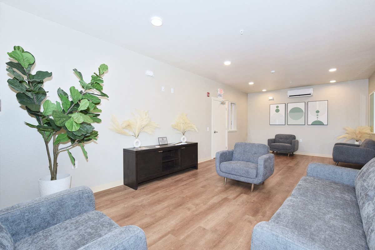 Brunswick Commons Apartments