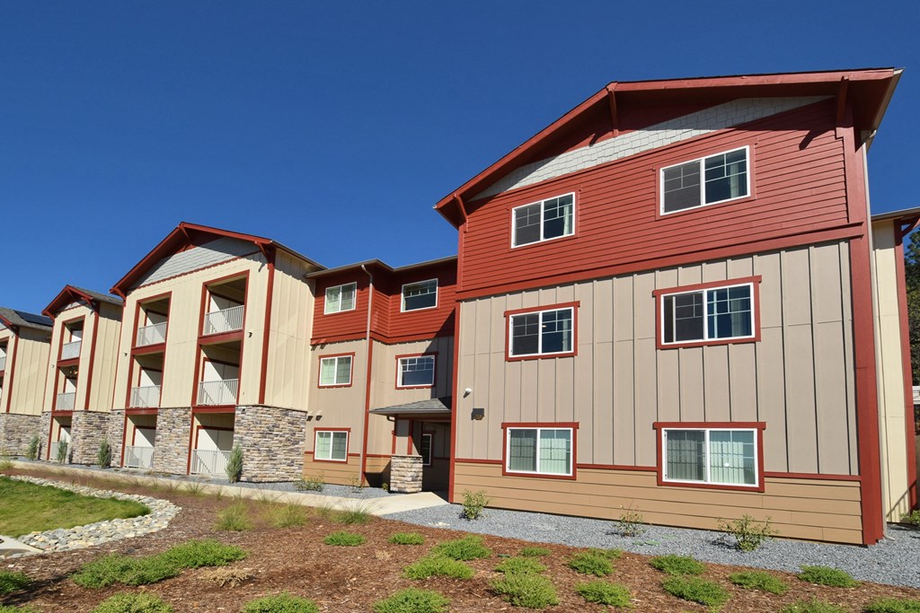 Brunswick Commons Exterior