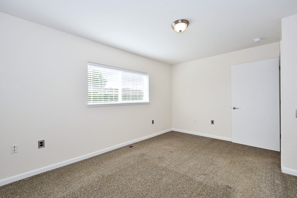 Twin Oaks Apartments bedroom