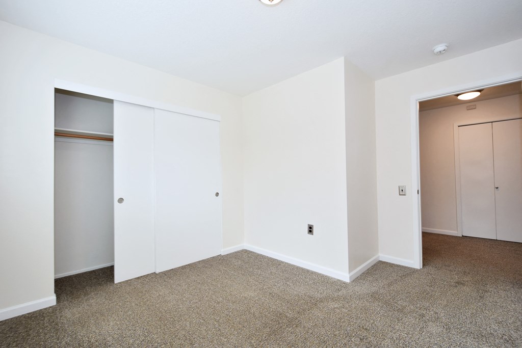 Twin Oaks Apartments bedroom