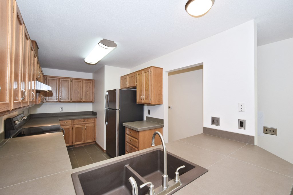 Twin Oaks Apartments kitchen