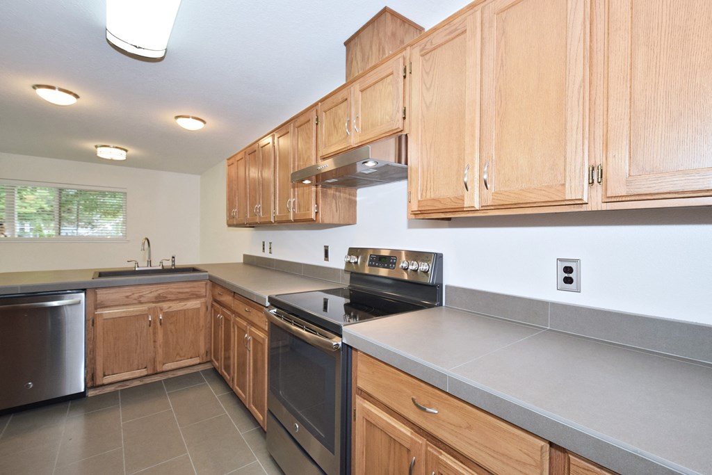 Twin Oaks Apartments kitchen