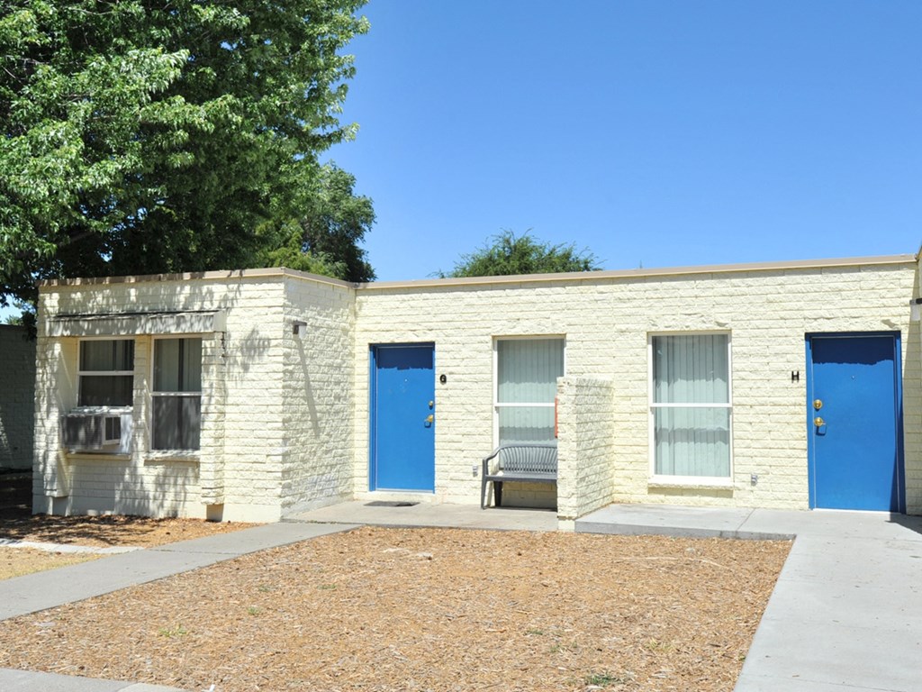 Escoshio Manor exterior