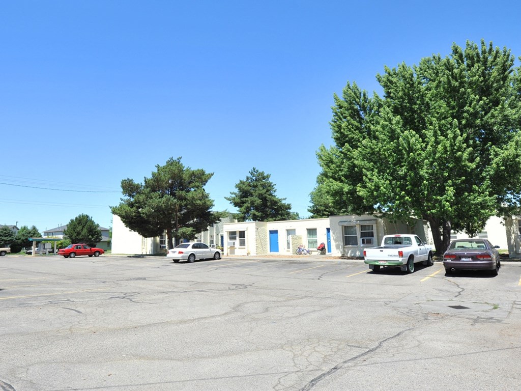 Escoshio Manor parking lot