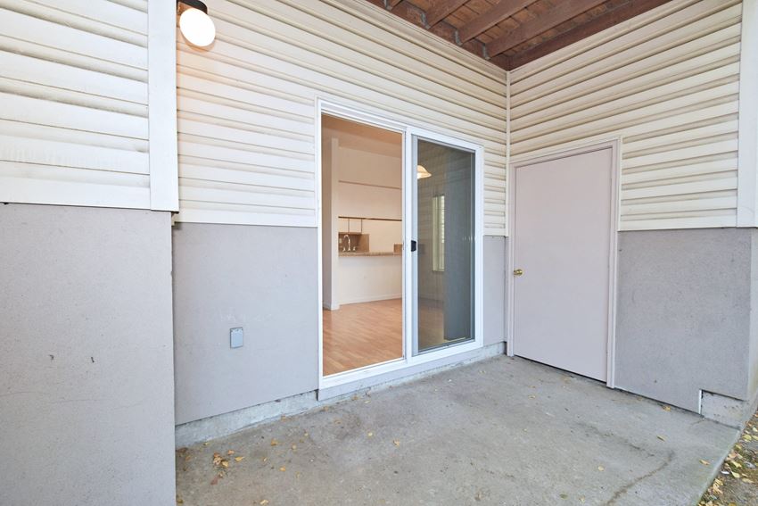 Fountain Valley Apartments, 435 Fountain Valley Way NE, Salem, OR