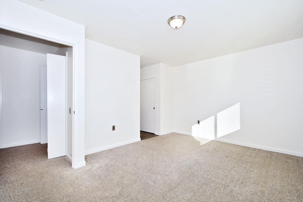 Twin Oaks Apartments living area