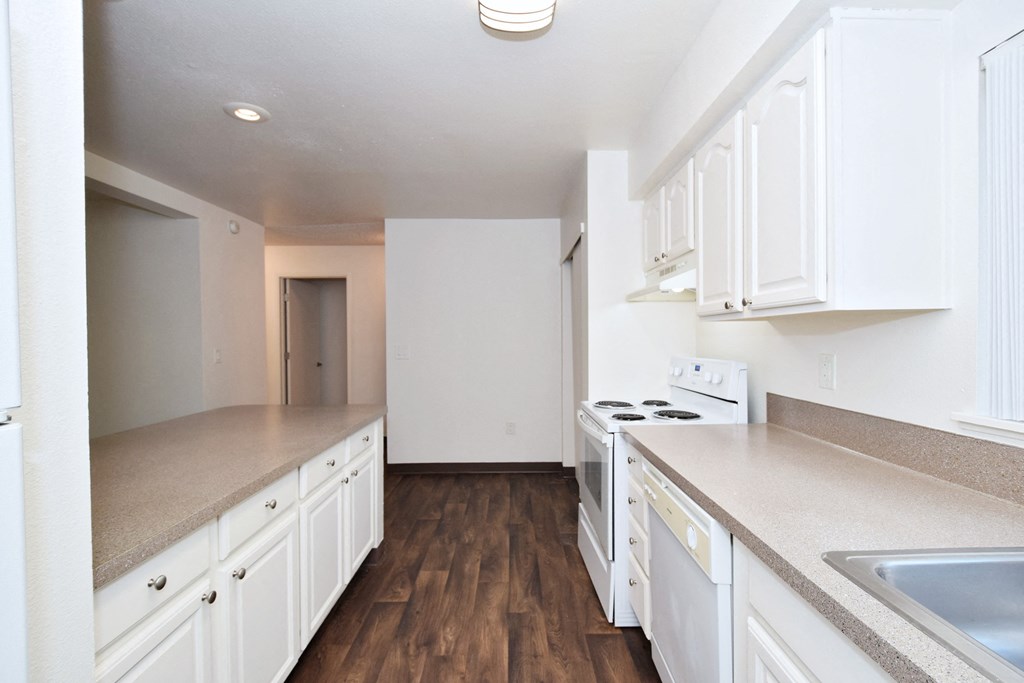 Fountain Park kitchen