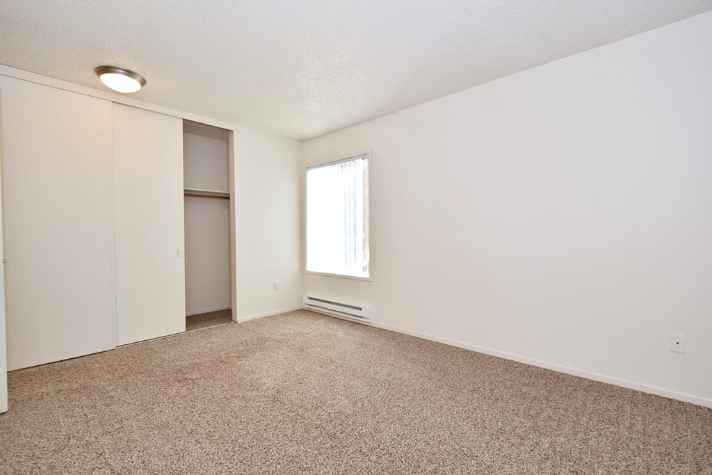 Fountain Park bedroom