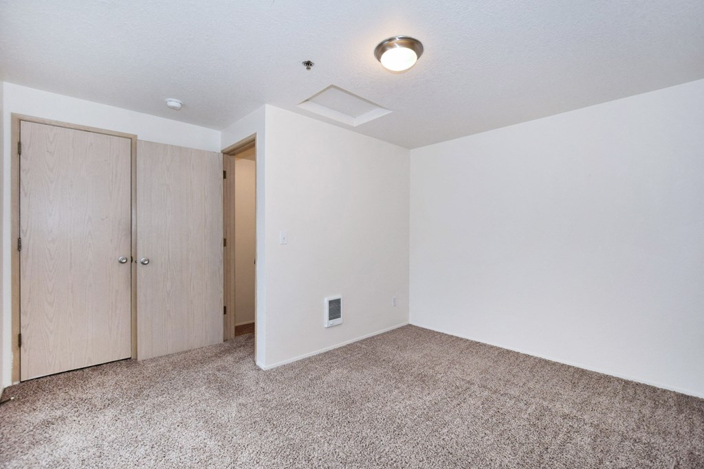 GlenFair Apartments, 14455 E Burnside St, Portland, OR RentCafe