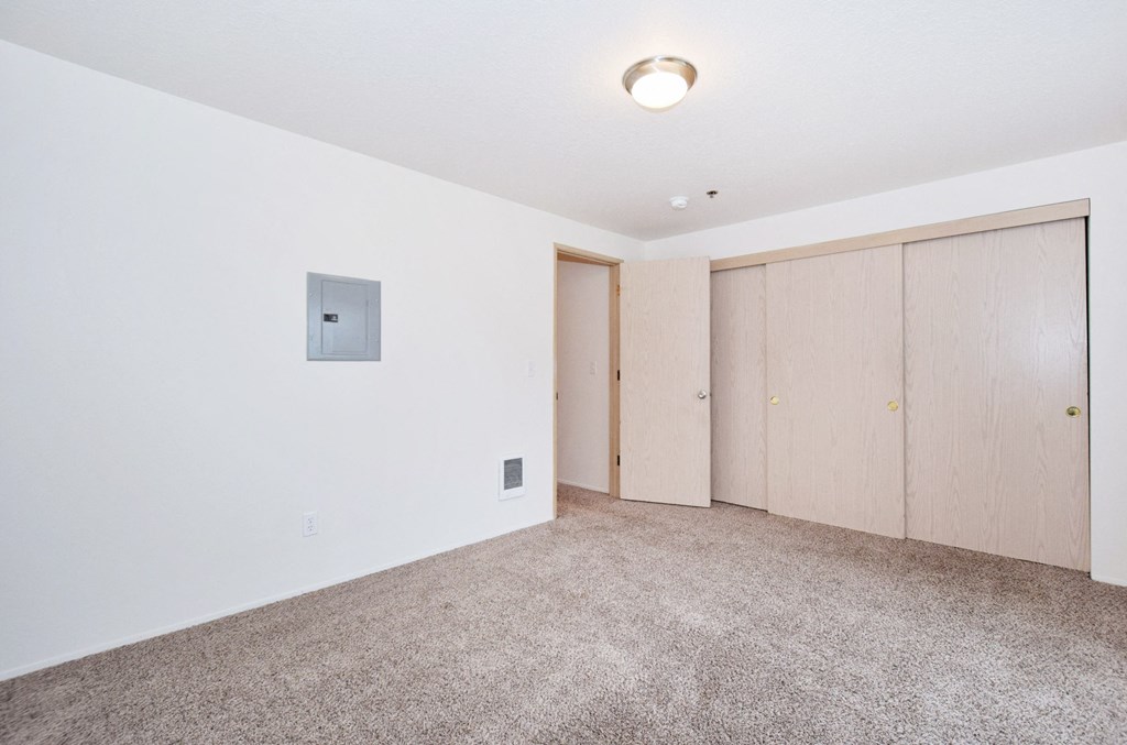 GlenFair Apartments, 14455 E Burnside St, Portland, OR RentCafe