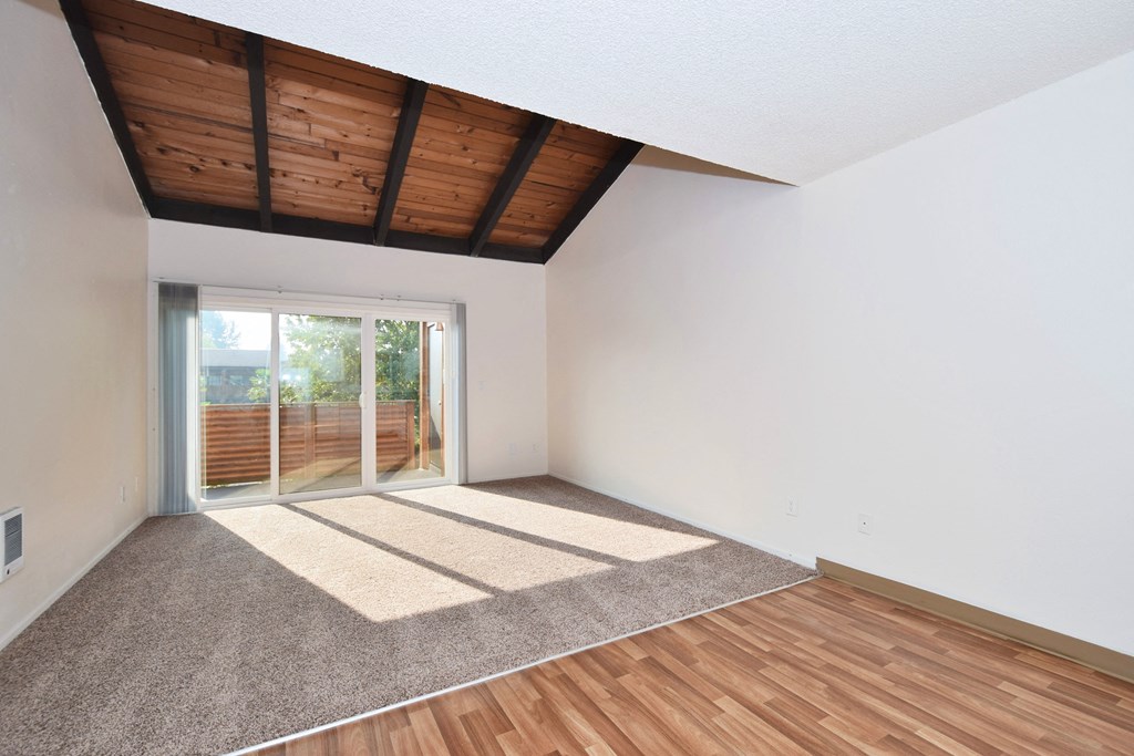 Fountain Park living area balcony