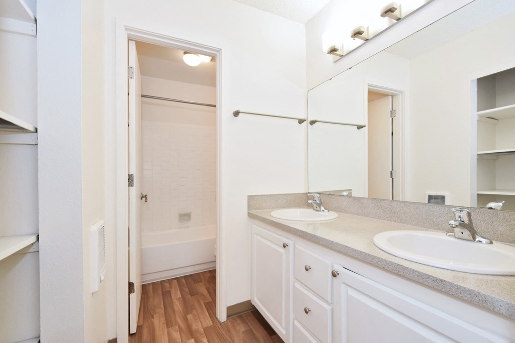 Fountain Park bathroom