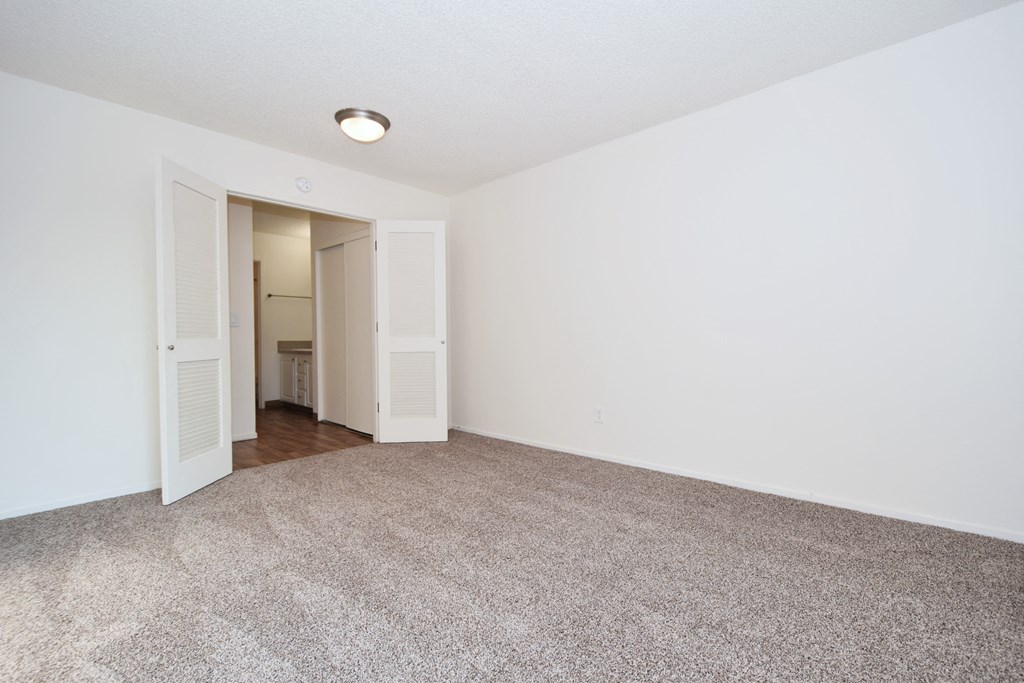 Fountain Park bedroom