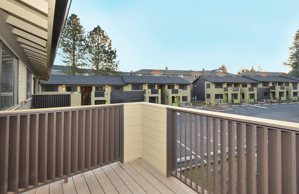 9500 Greenburg exterior balcony