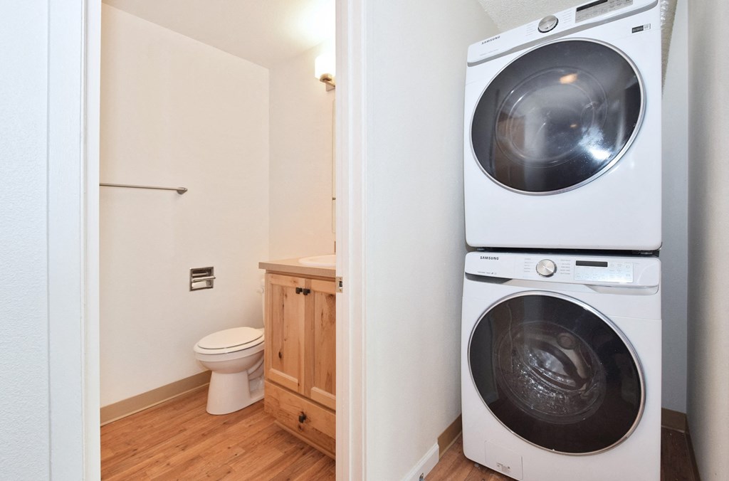 Timberwood washer dryer