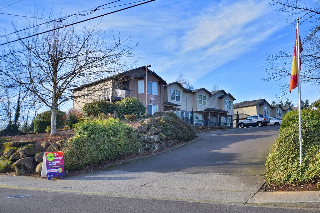 Pleasant Ridge entryway