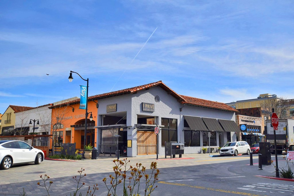 a building on the corner of a city street