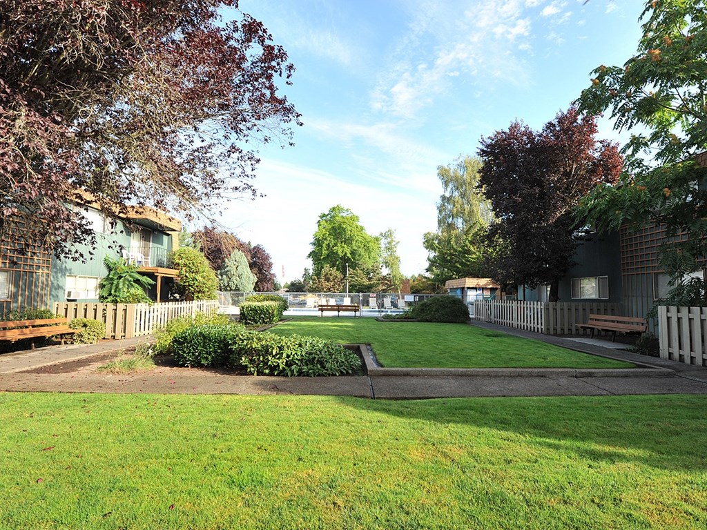 Menlo Manor Apartments, 13720 SW 6th, Beaverton, OR RentCafe