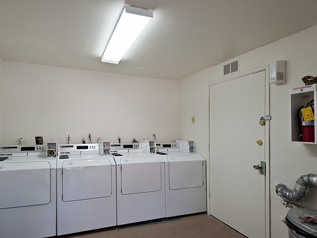 Riverside Villa laundry facilities