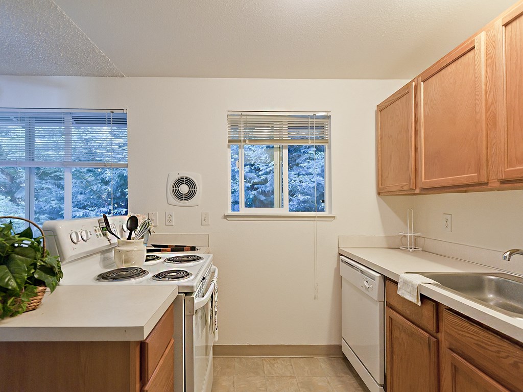 Riverside Villa Apartments, 18766 SE River Road, Milwaukie, OR RentCafe