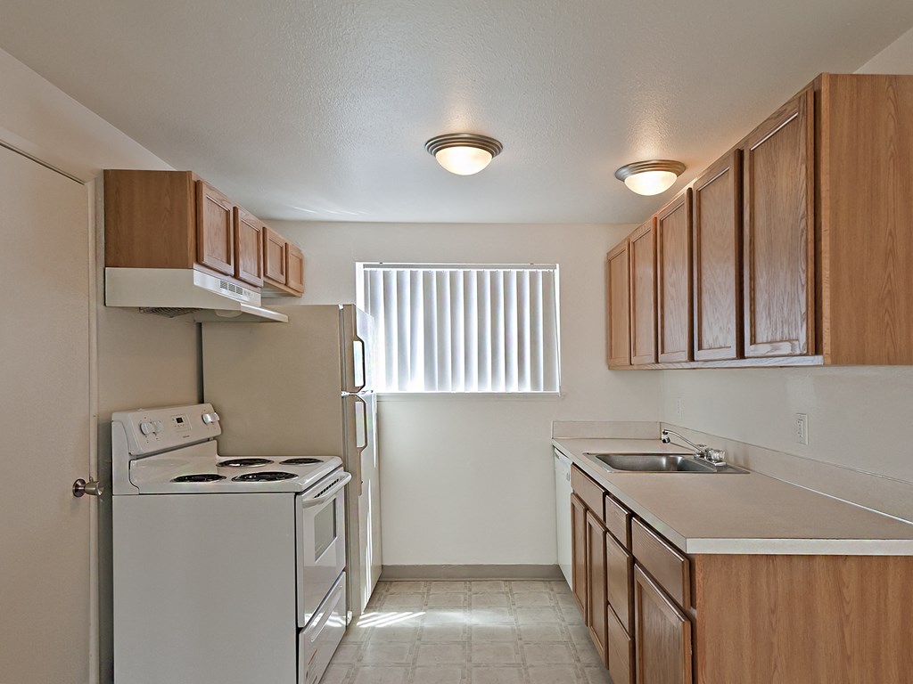 Riverside Villa kitchen