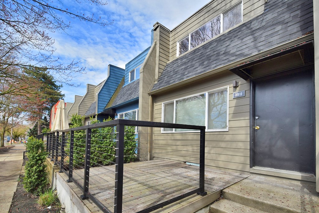 20th and Brooklyn exterior