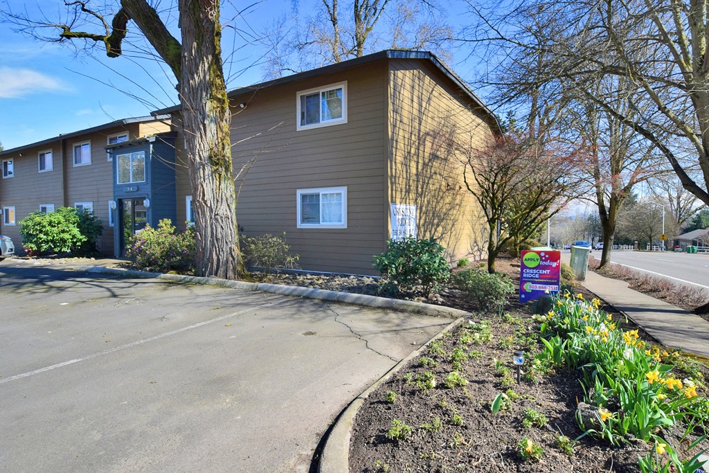 Crescent Ridge exterior