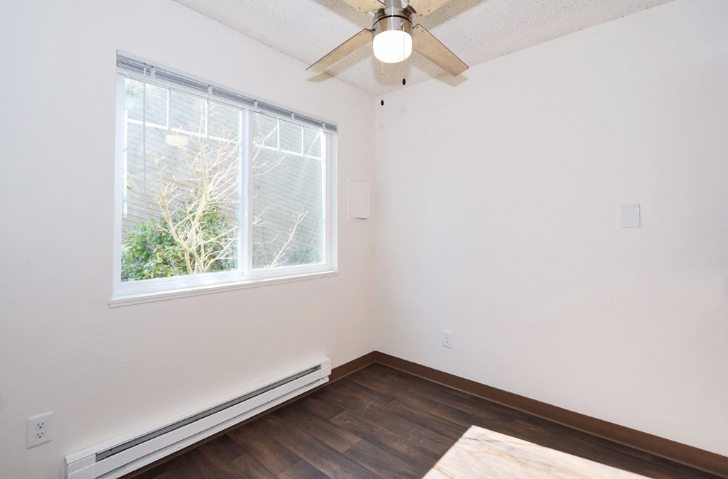 Crescent Ridge bedroom