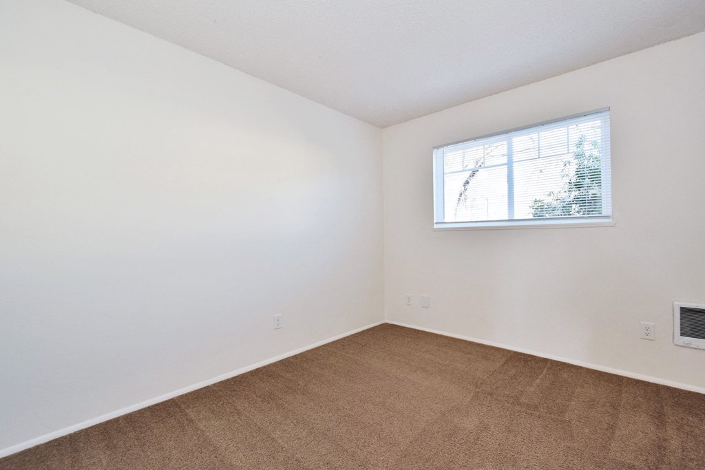 Crescent Ridge bedroom