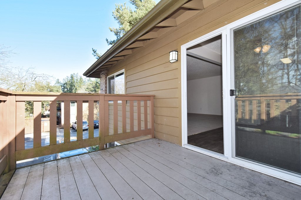 Birnam West deck patio