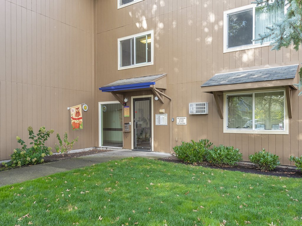 Glenwood Manor exterior