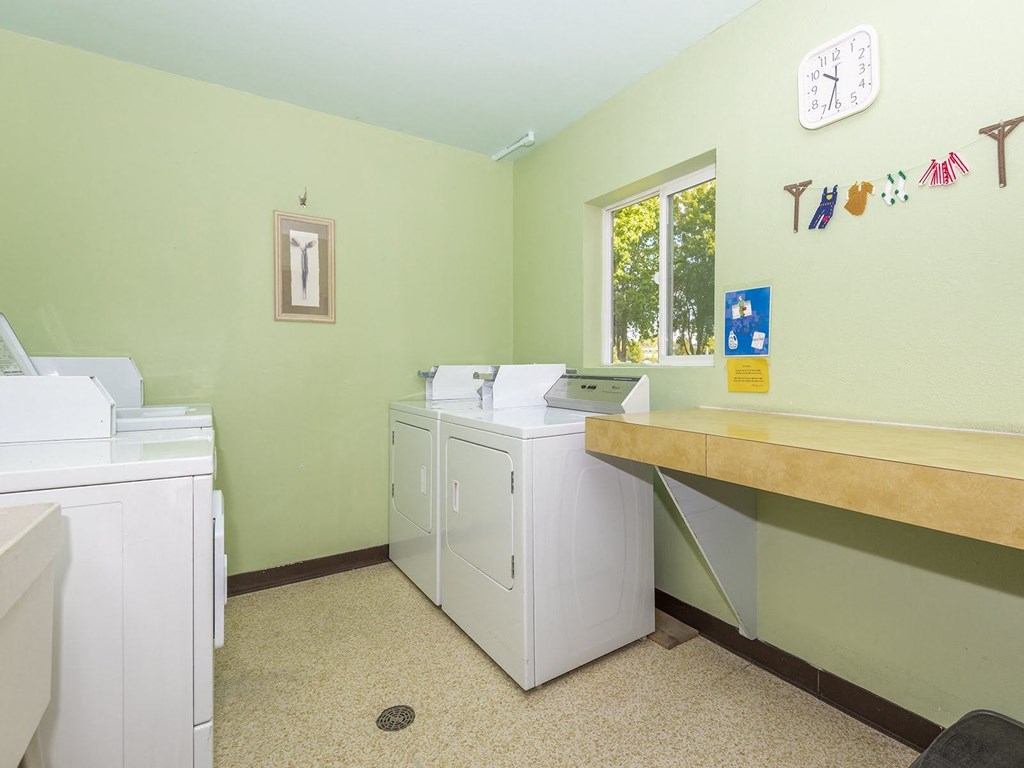 Millwood Manor Apartments, 2550 14th Avenue SE, Albany, OR RentCafe