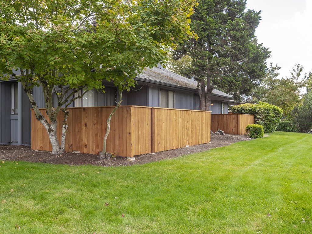 Glynbrook Estates fence