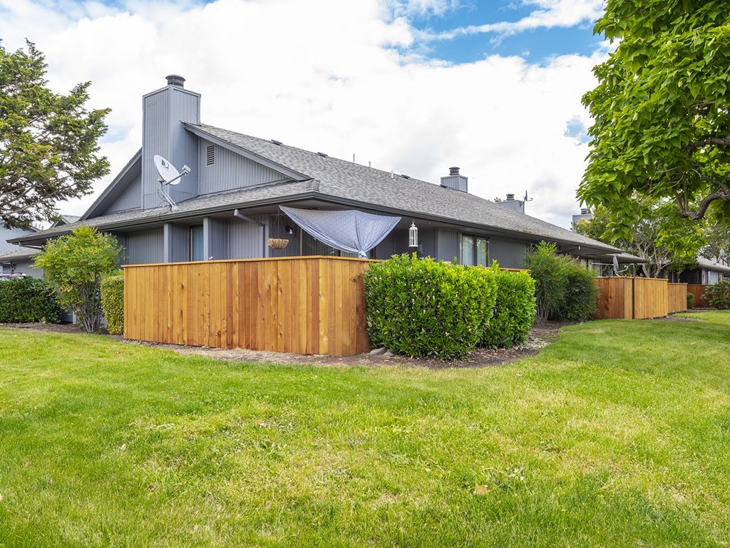 Glynbrook Estates landscaping